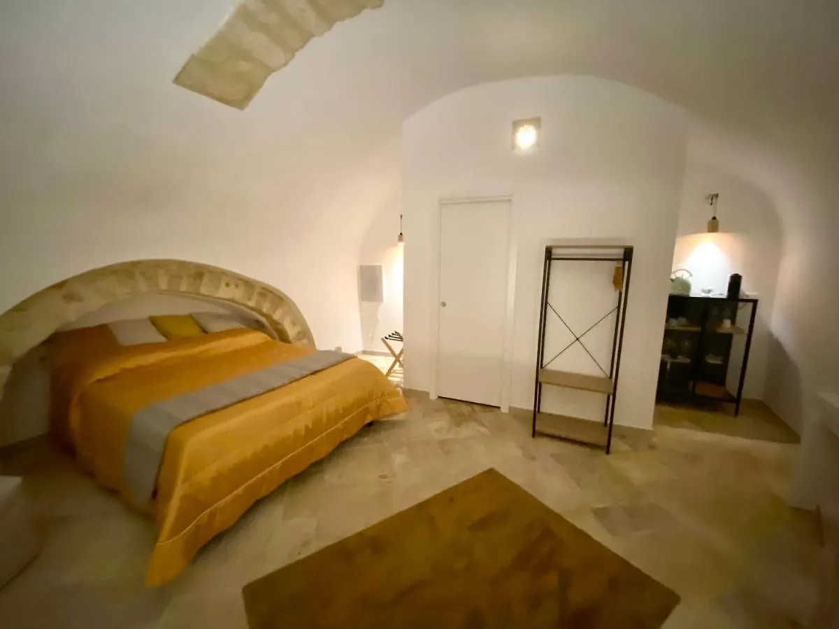 Number 12 Bari Bed & Breakfast